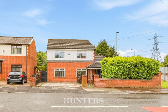 4 Bedroom Detached House For Sale In Mossway, Alkrington, Manchester, M24
