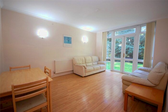 1 Bedroom Flat To Rent In Holden Road, Woodside Park, N12