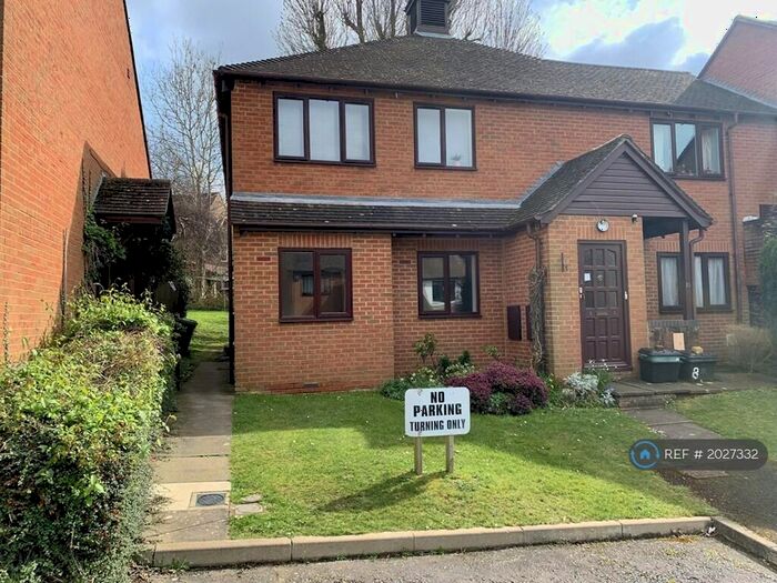 2 Bedroom Flat To Rent In Maitland Drive, High Wycombe, HP13