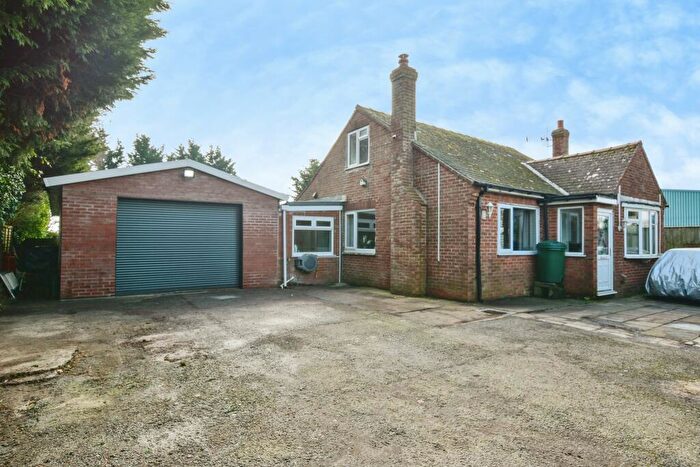 4 Bedroom Detached Bungalow For Sale In Ingoldmells Road, Burgh Le Marsh, PE24