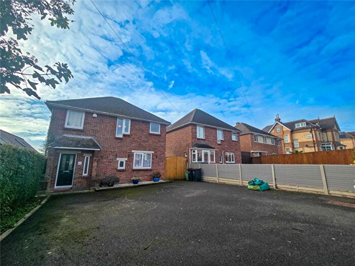 3 Bedroom Detached House For Sale In Spa Road, Weymouth, Dorset, DT3