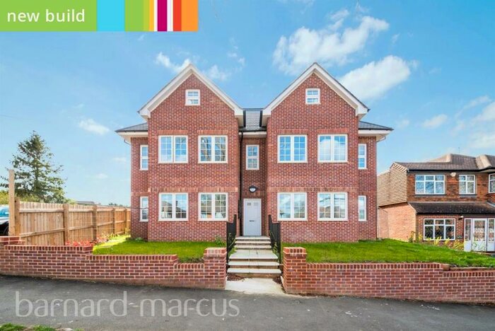 2 Bedroom Apartment To Rent In Rectory Park, South Croydon, CR2