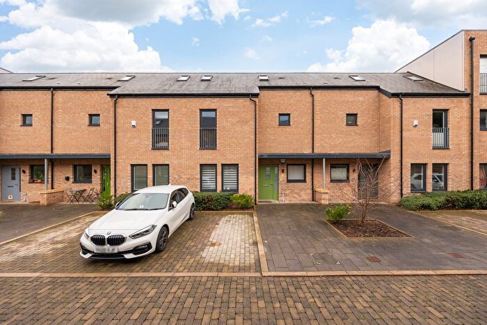 3 Bedroom Town House For Sale In Lawrie Reilly Place, Edinburgh, EH7