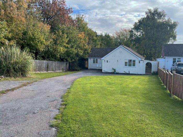 3 Bedroom Bungalow To Rent In Grey Close, Groby, Leicester, LE6