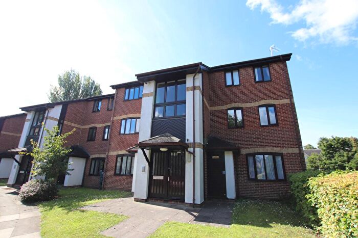 1 Bedroom Flat To Rent In Pennyroyal Court, Reading, RG1