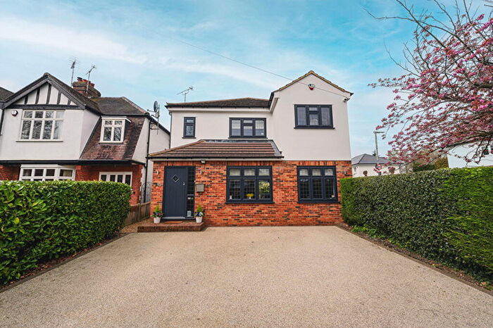 4 Bedroom Detached House For Sale In Worrin Road, Shenfield, CM15