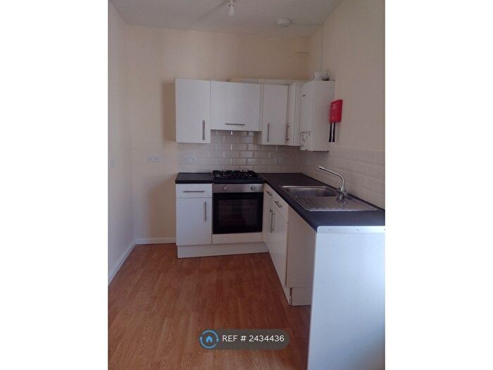 1 Bedroom Flat To Rent In Northgate Street, Caernarfon, LL55