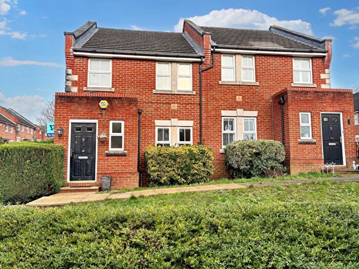 3 Bedroom House To Rent In Barlow Drive, London, SE18