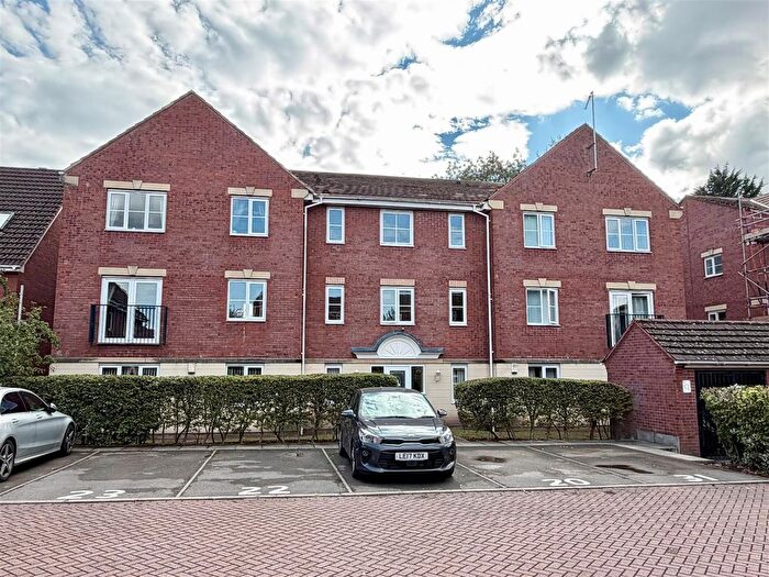 2 Bedroom Flat For Sale In Boroughbridge Road, York, YO26