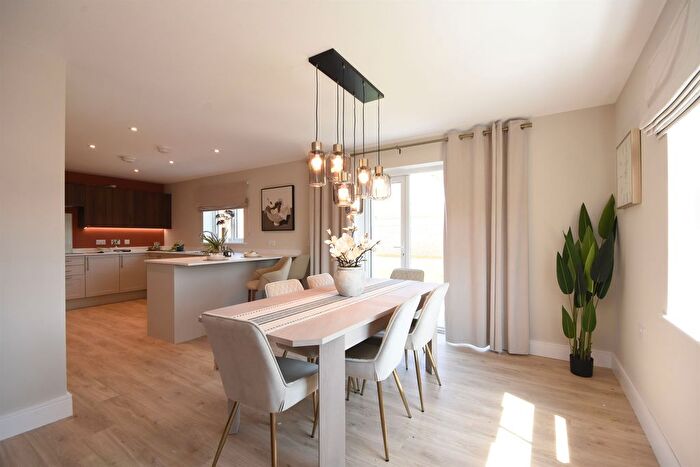 4 Bedroom Detached House For Sale In Small Acres, Hatfield Peverel, Chelmsford, CM3
