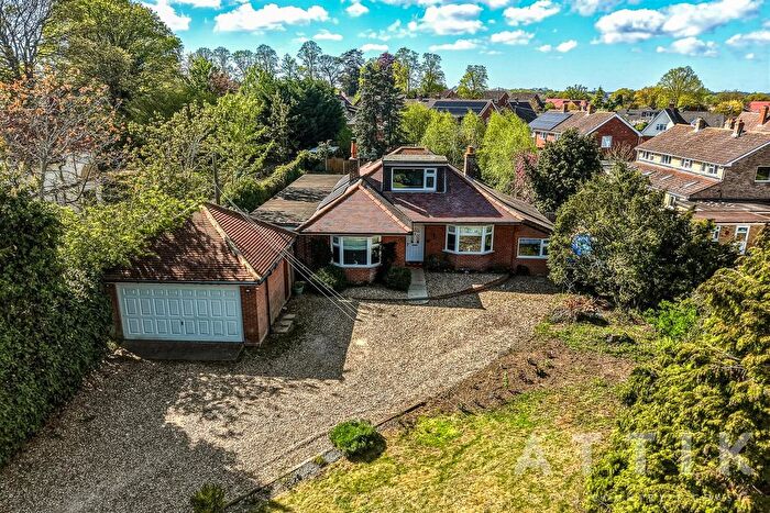 5 Bedroom Detached Bungalow For Sale In Blofield Road, Brundall, Norwich, NR13