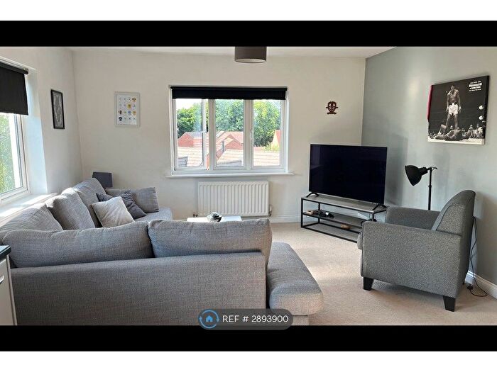 1 Bedroom Flat To Rent In Ash Court, Leeds, LS14