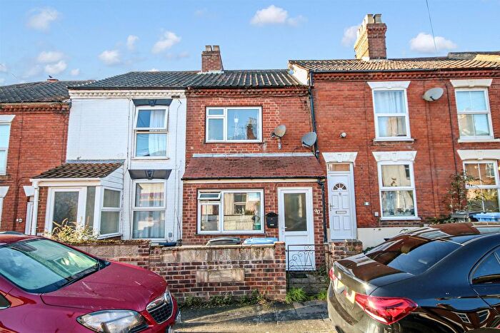 3 Bedroom Terraced House For Sale In Spencer Street, Norwich, NR3