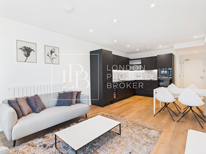 2 Bedroom Apartment To Rent In Dray House, Lombard Square, SE28