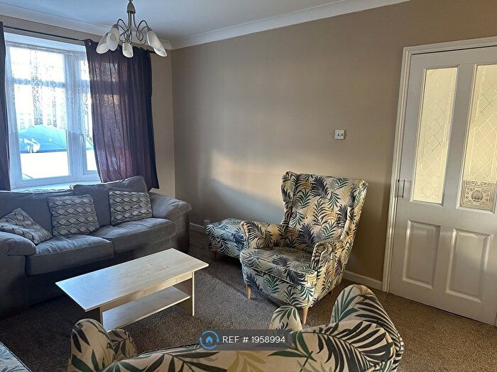 3 Bedroom Terraced House To Rent In Fitzstephen Road, Dagenham, RM8