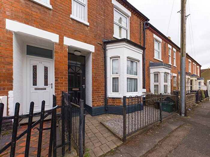 3 Bedroom Terraced House For Sale In Hethersett Road, Gloucester, Gloucestershire, GL1