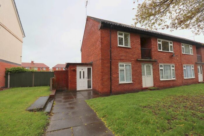 2 Bedroom Flat To Rent In Davenport Avenue, Nantwich, CW5