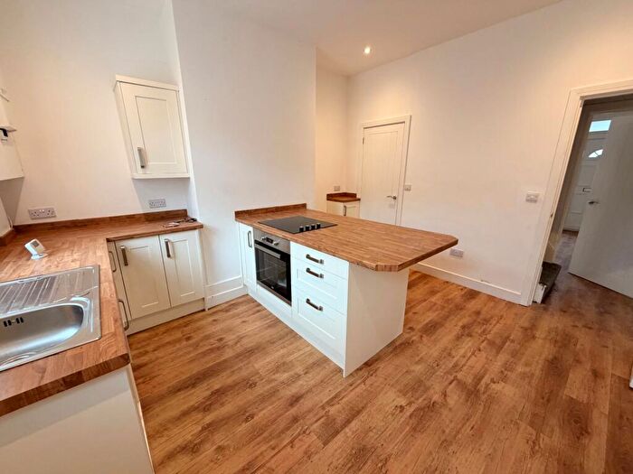 2 Bedroom House To Rent In Chapel Street, Mexborough, Uk, S64