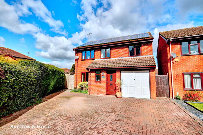 4 Bedroom Detached House For Sale In Worcester Way, Daventry, NN11