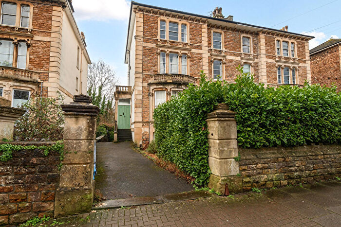 2 Bedroom Apartment For Sale In Osborne Road, Clifton, Bristol, BS8