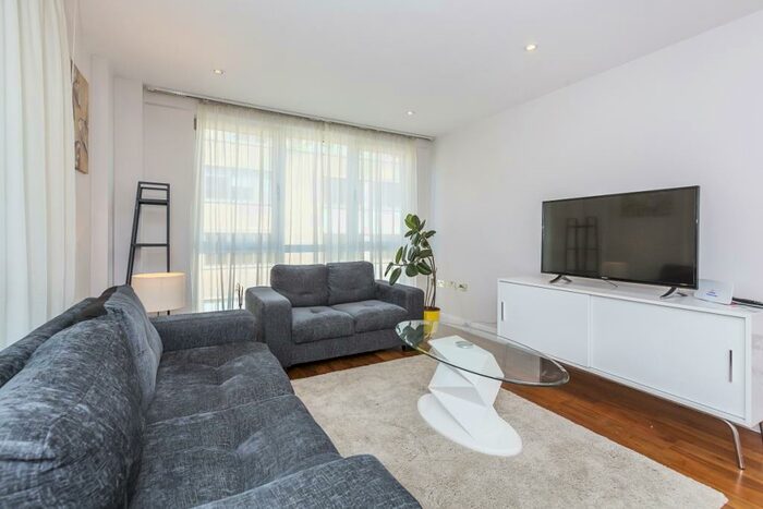 2 Bedroom Flat To Rent In Clerkenwell Road, Epc:B, EC1M
