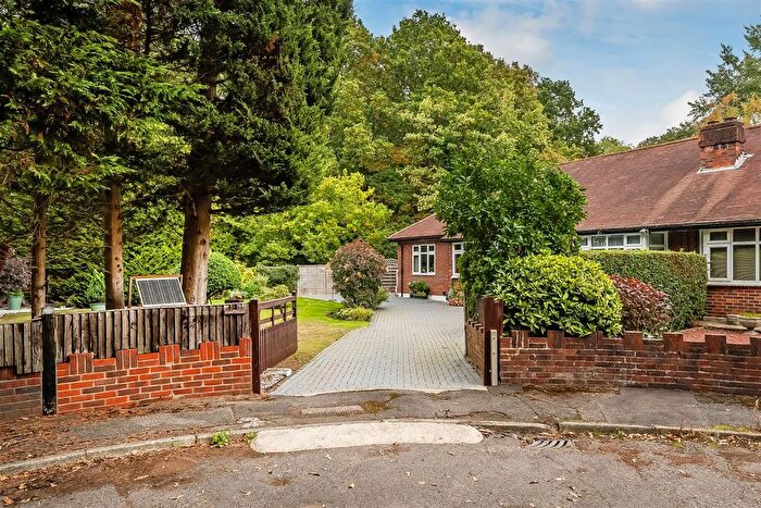 2 Bedroom Semi-detached Bungalow For Sale In Woodview Close, Ashtead, KT21