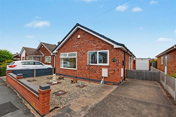 2 Bedroom Detached Bungalow For Sale In Orchard Drive, Calverton, Nottingham, NG14