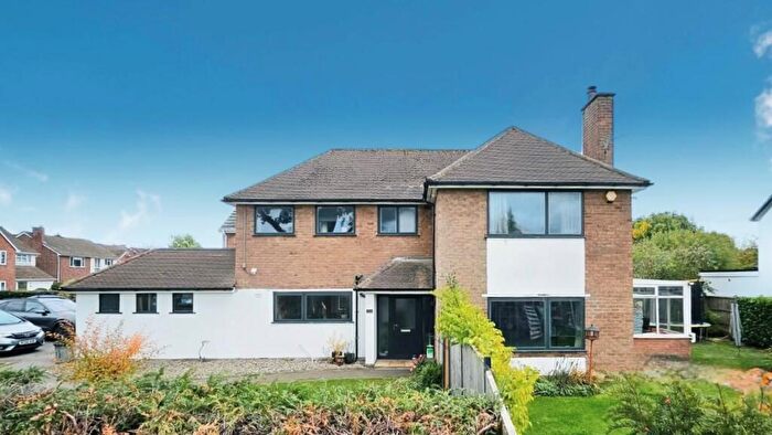 3 Bedroom Detached House For Sale In Station Road, Balsall Common, Coventry, CV7