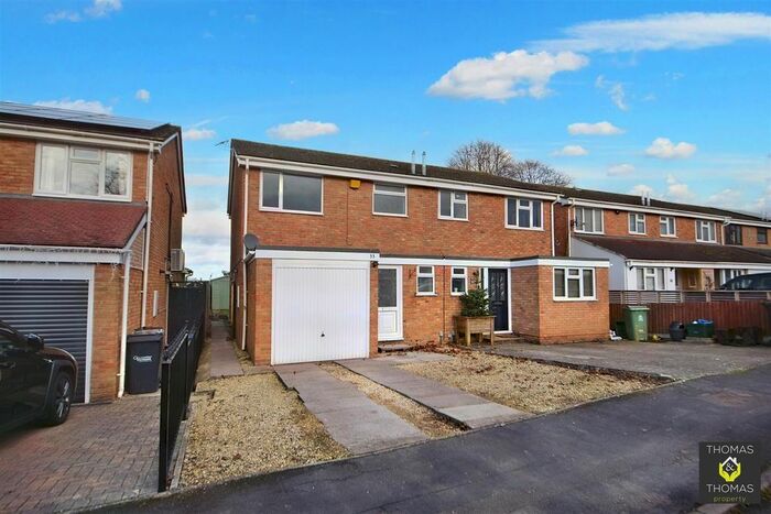 3 Bedroom Semi-Detached House To Rent In Laburnum Road, Gloucester, GL1