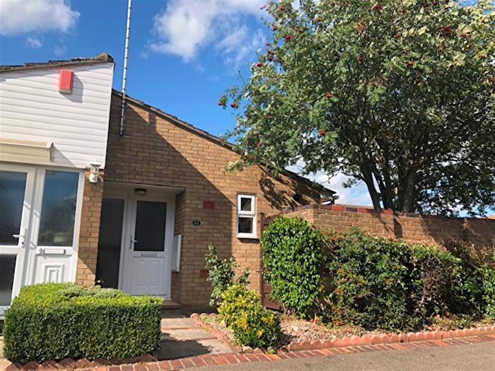 2 Bedroom Bungalow To Rent In Bardney, Orton Goldhay, PE2