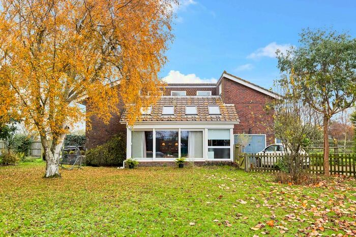 4 Bedroom Detached House For Sale In St Mary In The Marsh, Romney Marsh, TN29