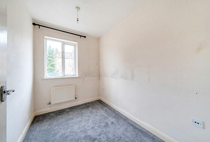 2 Bedroom Apartment For Sale In Station Road, Montpelier, Bristol, Somerset, BS6
