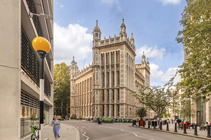2 Bedroom Flat For Sale In Clifford's Inn, Fetter Lane, EC4A