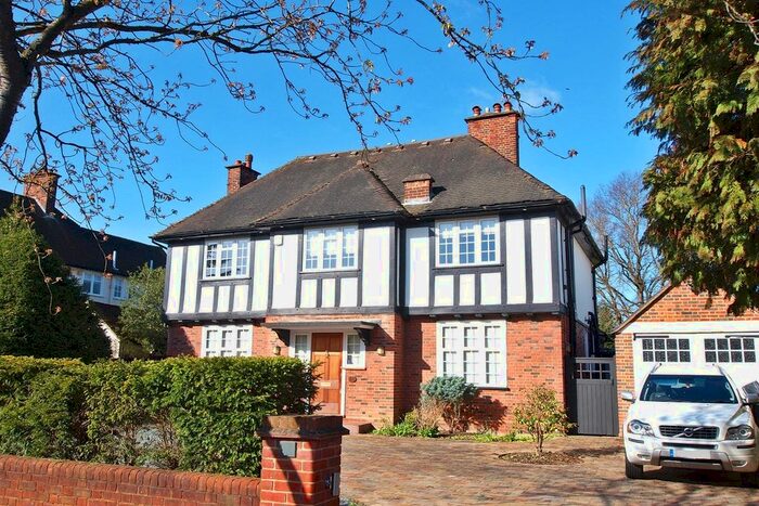 6 Bedroom Detached House To Rent In Manor Way, Beckenham, BR3