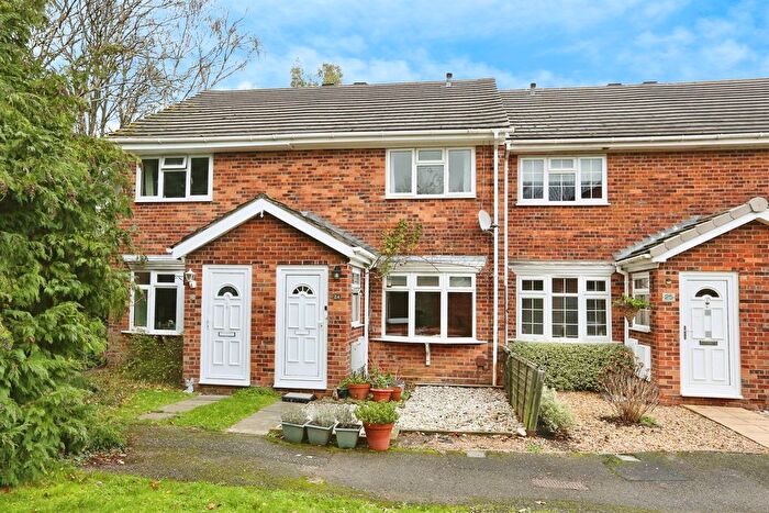 2 Bedroom Terraced House For Sale In Abraham Close, Botley, Southampton, SO30