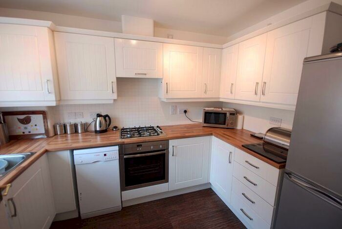 3 Bedroom Terraced House To Rent In Neston Court, Central Grange, NE3