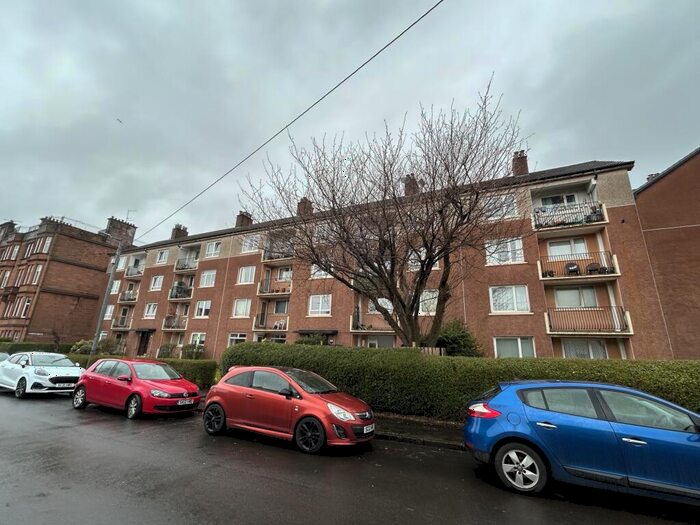 2 Bedroom Flat To Rent In Willoughby Drive, Anniesland, G13