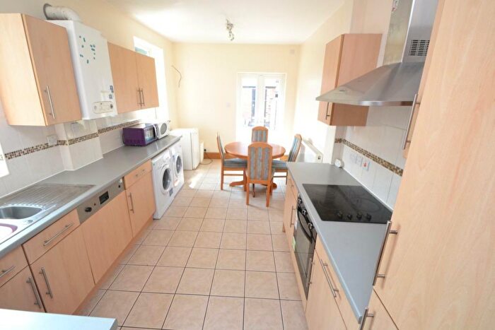 5 Bedroom Detached House To Rent In Melton Road, West Bridgford, NG2