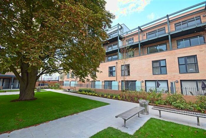 2 Bedroom Flat To Rent In Flamsteed Close, Cambridge, CB1