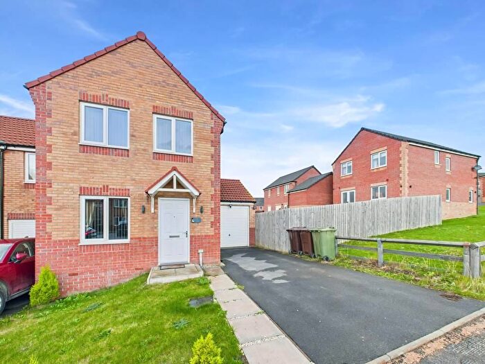 3 Bedroom Detached House For Sale In Mulberry Close, Knottingley, WF11