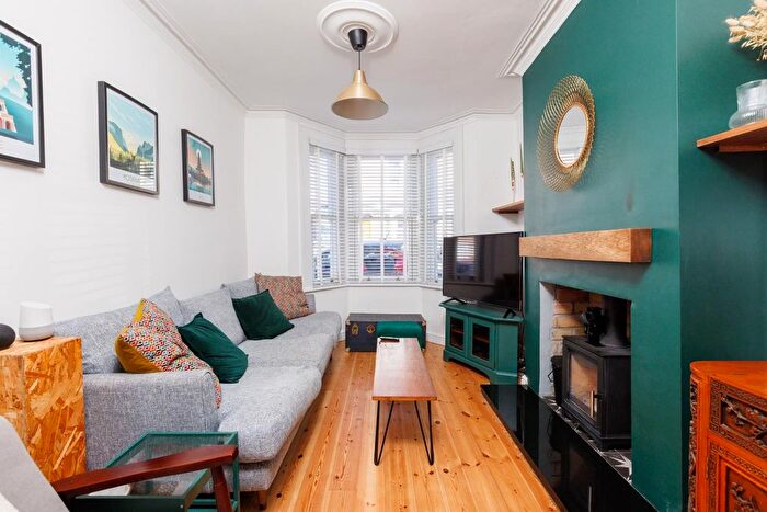 3 Bedroom Terraced House For Sale In Hengaston Street, Bedminster, BS3