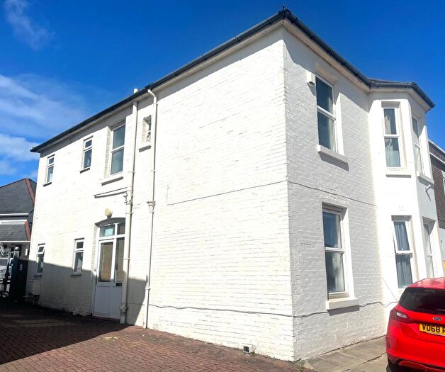 1 Bedroom Property To Rent In West Street, Fareham, PO16