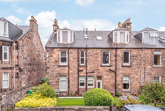 3 Bedroom Flat For Sale In Ferguson Place, Burntisland, KY3