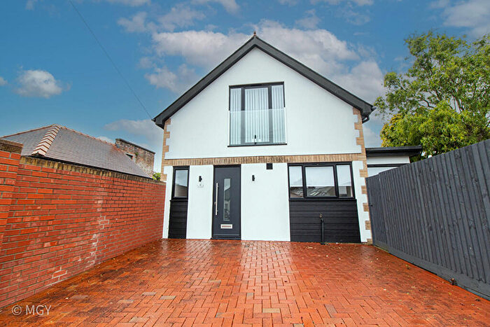 2 Bedroom Mews To Rent In Kings Avenue, Radyr, Cardiff, CF15