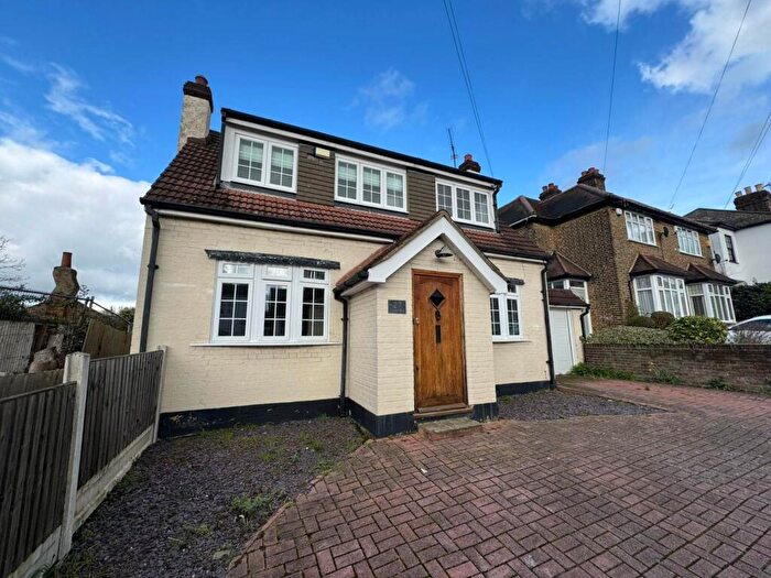 4 Bedroom Detached House For Sale In Cromwell Road, Brentwood, CM14