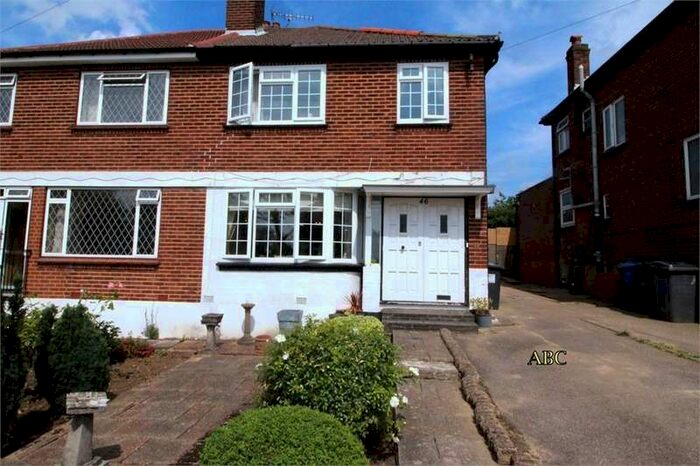 4 Bedroom Semi-Detached House To Rent In Mount Grove, Edgware, Middlesex, HA8
