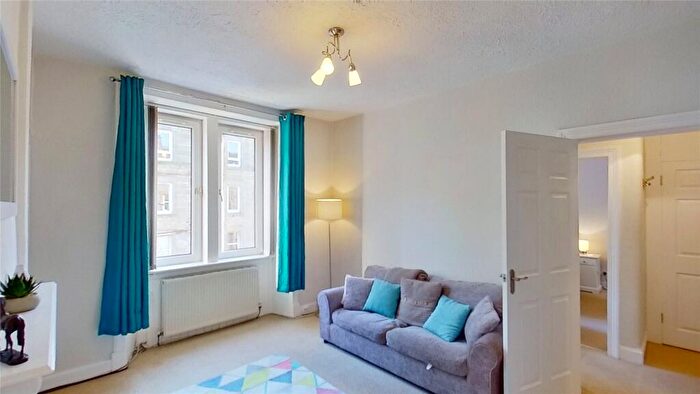 1 Bedroom Flat To Rent In Watson Crescent, Edinburgh, EH11