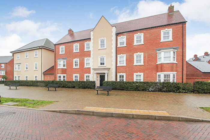 2 Bedroom Apartment For Sale In Chislehurst Place, Great Denham, MK40
