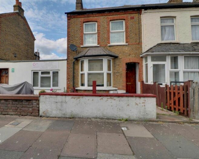 1 Bedroom Property To Rent In Inverness Road, Southall, UB2