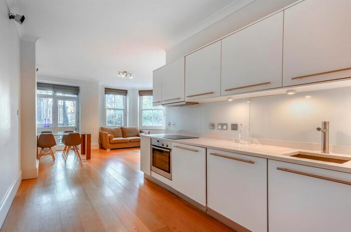 2 Bedroom Flat To Rent In Drayton Gardens, London, SW10